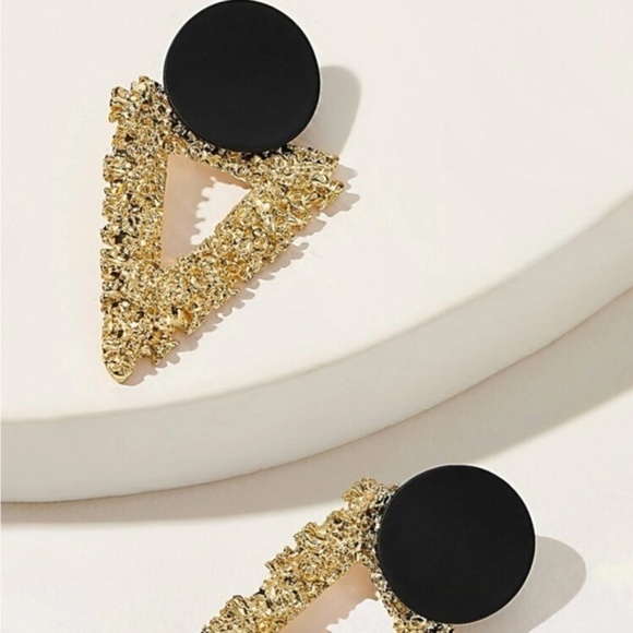 Gold Geometric Textured Earrings - Picture 2 of 2